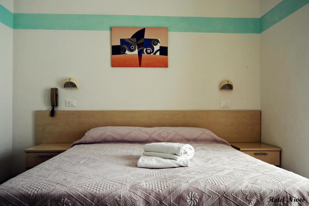 Hotel Nives Rimini Eksteriør bilde