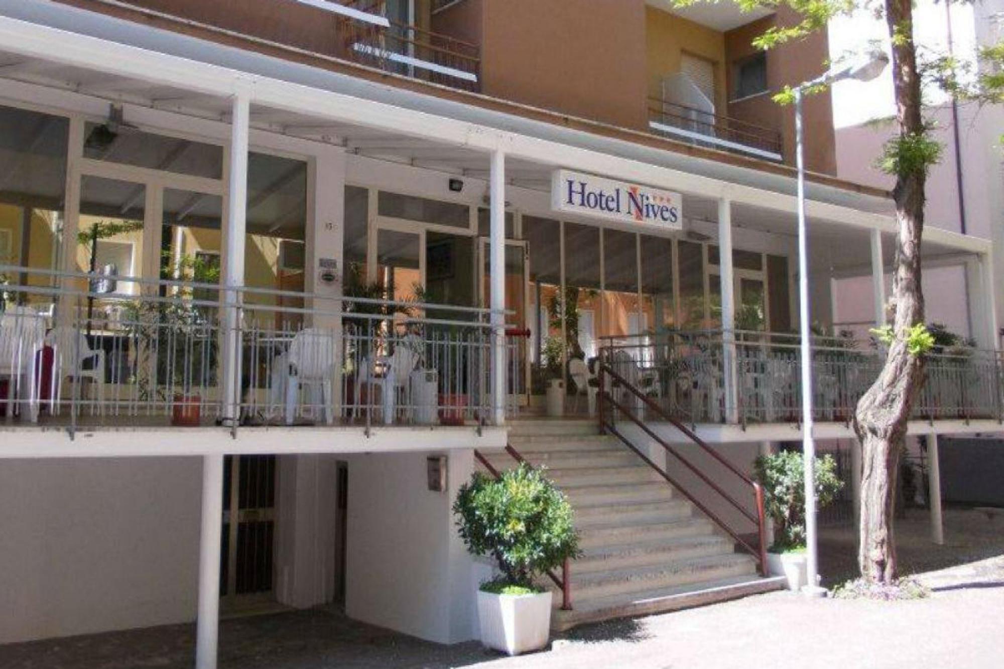 Hotel Nives Rimini Eksteriør bilde